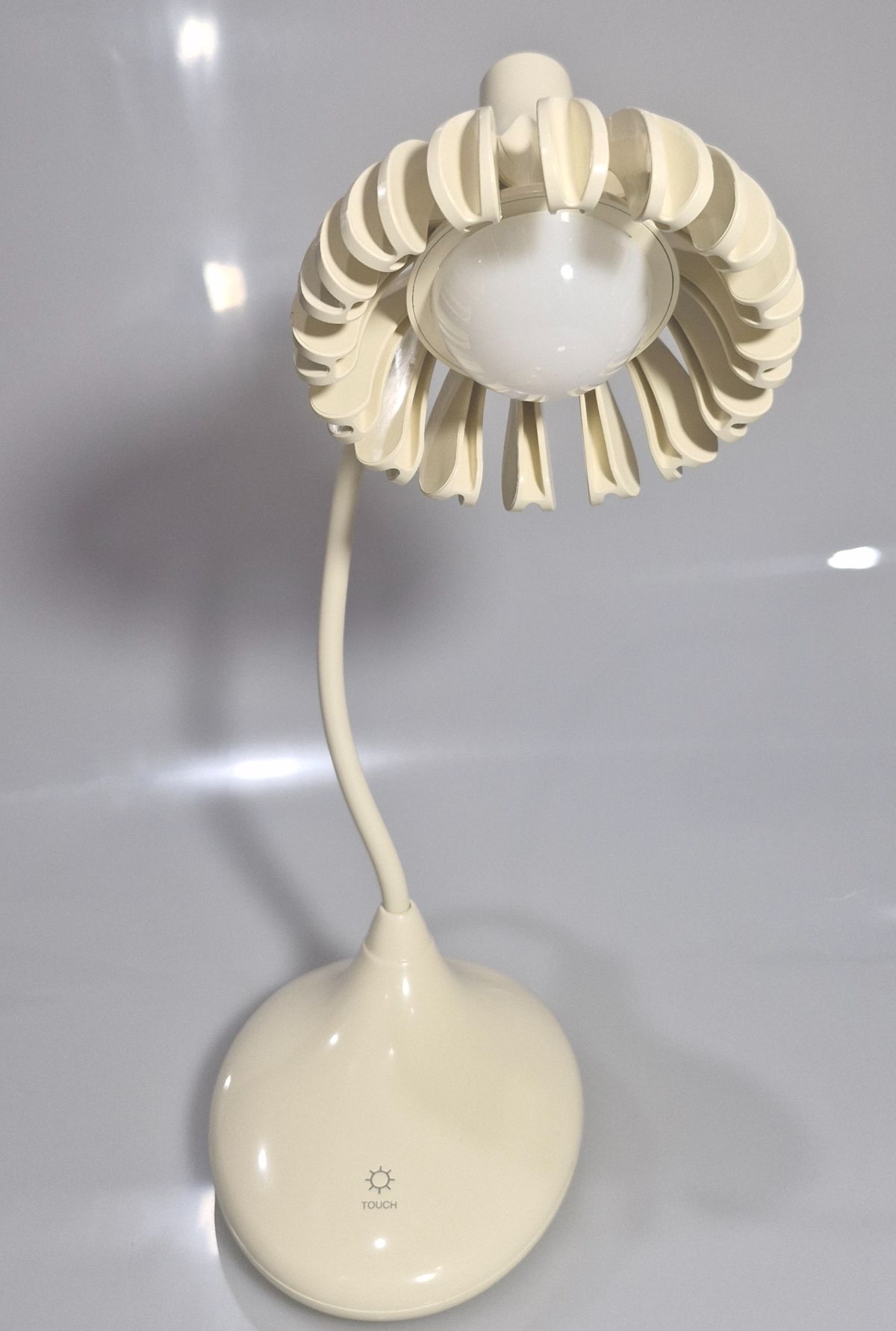 لانگدا 3032 - چراغ مطالعه رومیزی فانتزی 121-2